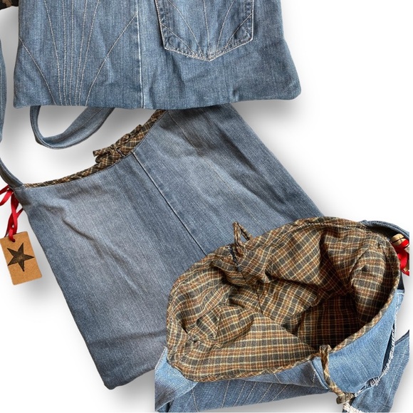 ⭐️ANDIEGIRL DENIM CROSSBODY BAG SOLD - Picture 2 of 2